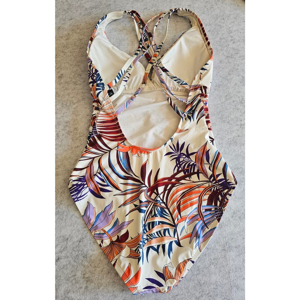La Blanca Botanical Garden Multi-Strap Cross-Back One-Piece Swimsuit, Sz S - Picture 2 of 7